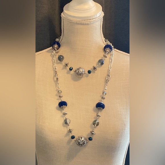 Women’s long chain beaded necklace. - Picture 8 of 17